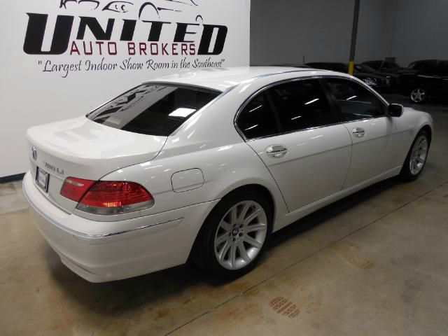 BMW 7 series 2006 photo 12