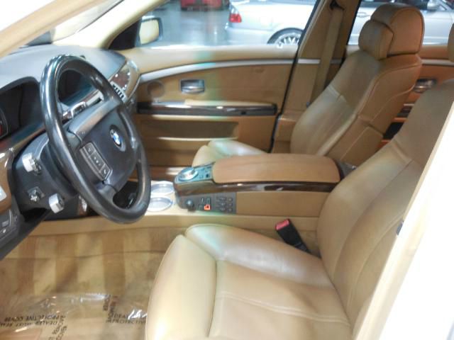 BMW 7 series 2006 photo 9