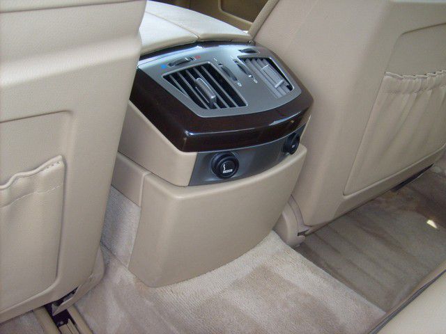 BMW 7 series 2006 photo 12