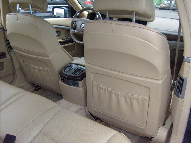 BMW 7 series 2006 photo 25