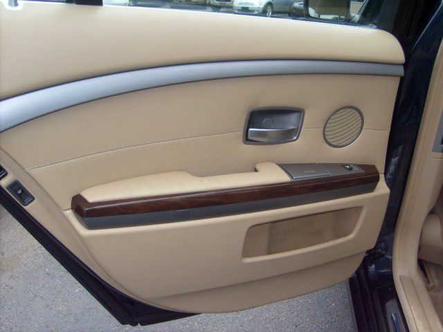 BMW 7 series 2006 photo 29