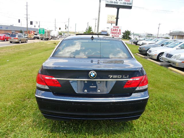 BMW 7 series 2006 photo 1