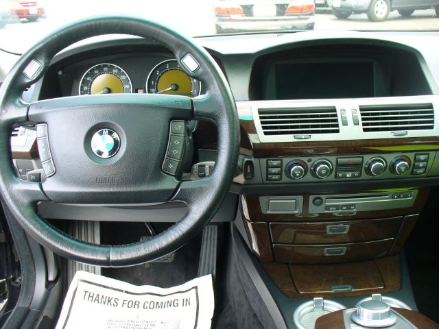 BMW 7 series 2006 photo 2