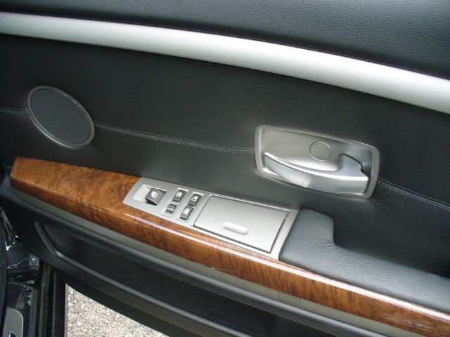 BMW 7 series 2006 photo 6