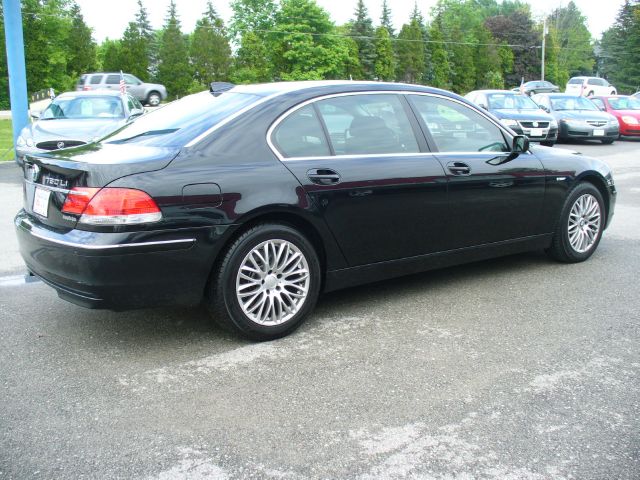 BMW 7 series 2006 photo 9