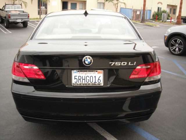 BMW 7 series 2006 photo 4