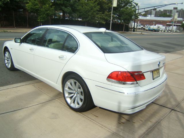 BMW 7 series 2006 photo 1