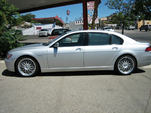 BMW 7 series 2006 photo 1