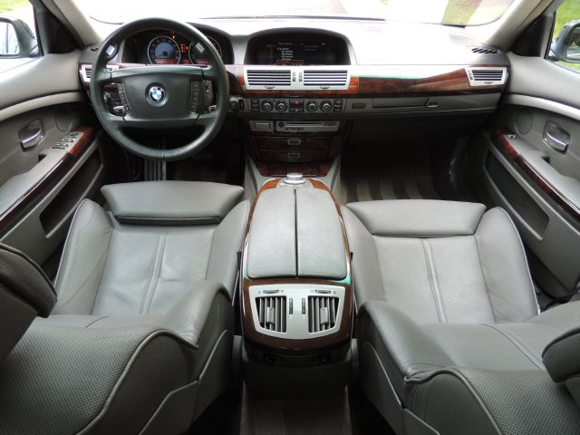 BMW 7 series 2006 photo 28