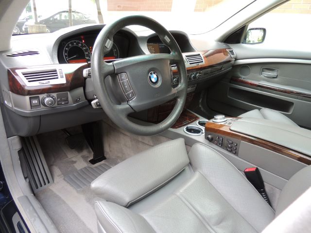 BMW 7 series 2006 photo 33