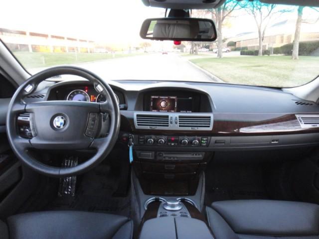 BMW 7 series 2006 photo 5