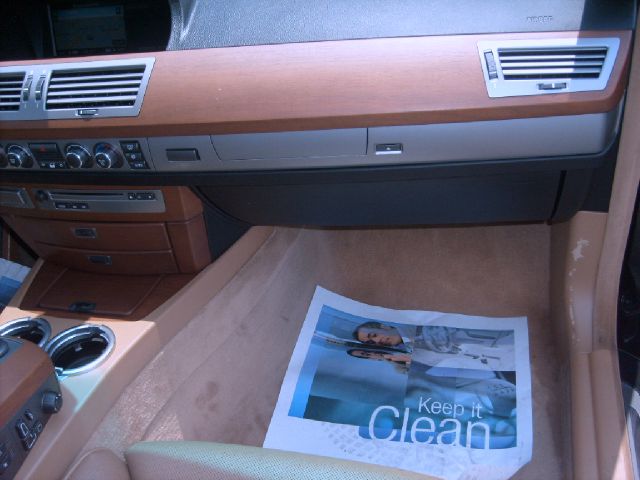 BMW 7 series 2006 photo 11