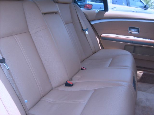 BMW 7 series 2006 photo 12