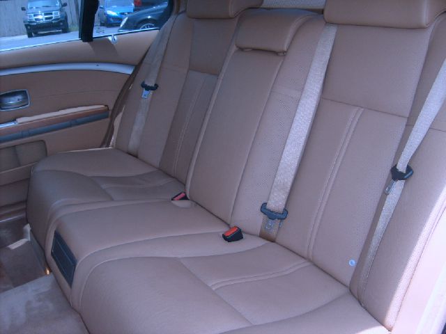 BMW 7 series 2006 photo 16