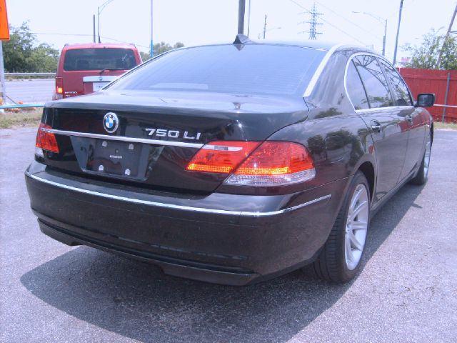 BMW 7 series 2006 photo 35