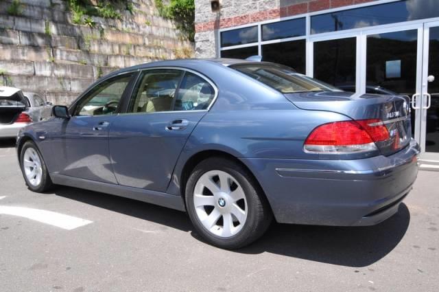 BMW 7 series 2006 photo 2