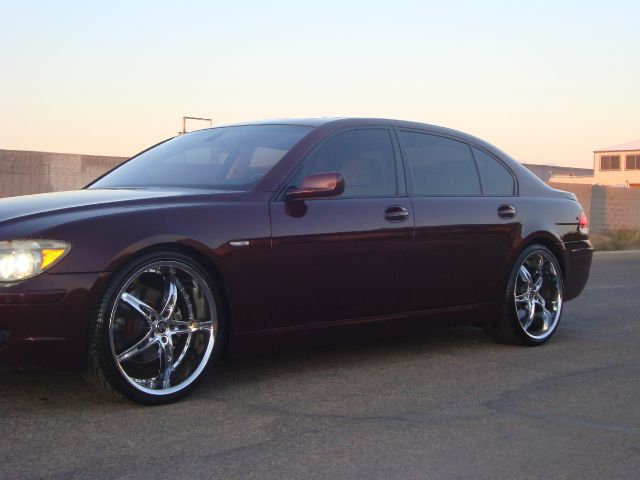 BMW 7 series 2006 photo 2