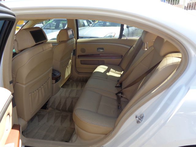 BMW 7 series 2006 photo 4