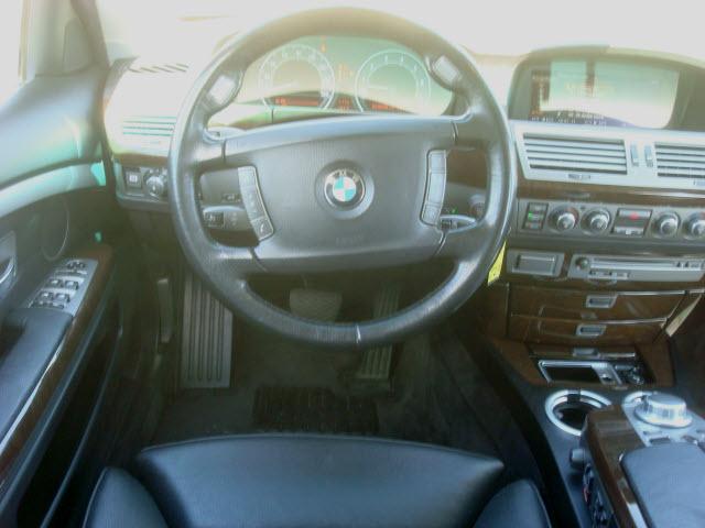 BMW 7 series 2006 photo 2