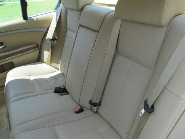 BMW 7 series 2006 photo 18