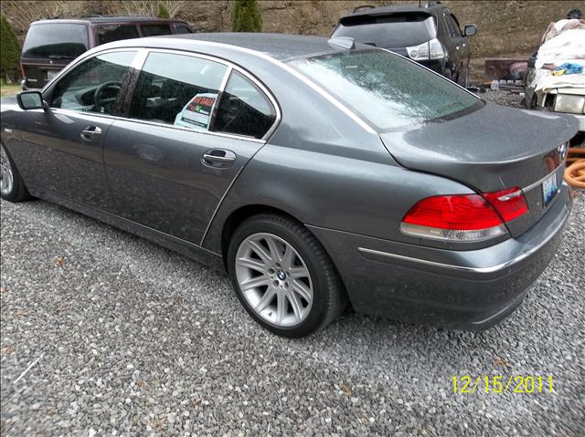 BMW 7 series 2006 photo 1