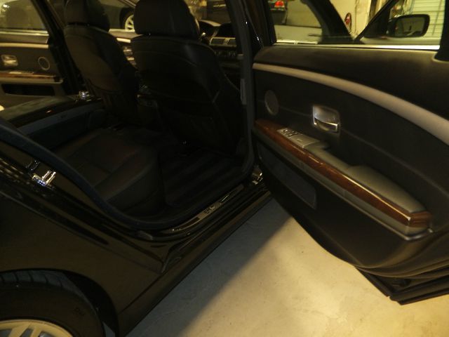 BMW 7 series 2007 photo 12