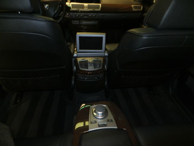 BMW 7 series 2007 photo 17