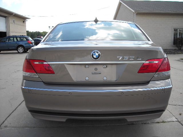 BMW 7 series 2007 photo 1