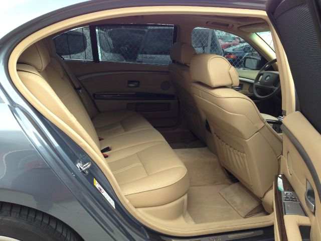 BMW 7 series 2007 photo 21