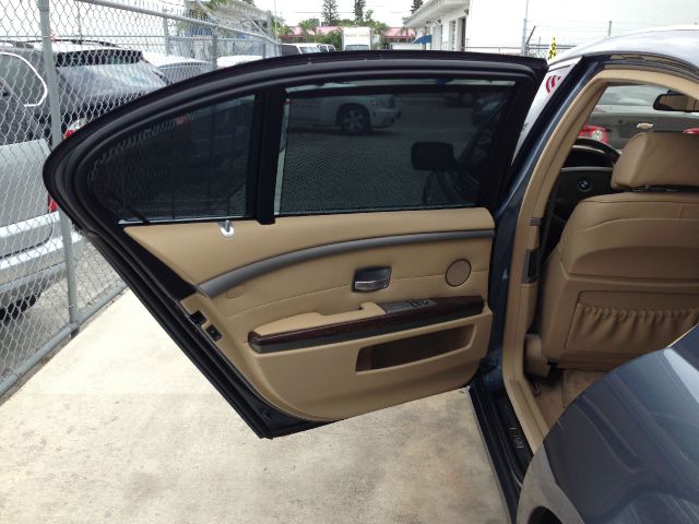 BMW 7 series 2007 photo 24