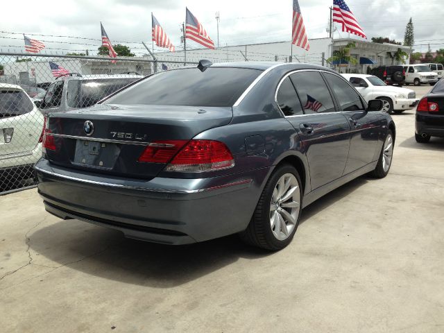 BMW 7 series 2007 photo 26