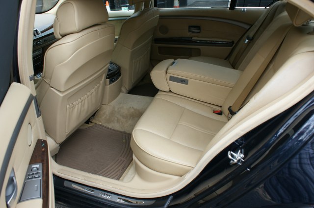 BMW 7 series 2007 photo 1