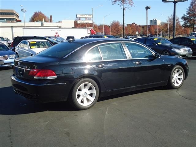 BMW 7 series 2007 photo 5