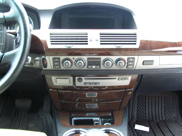 BMW 7 series 2007 photo 3