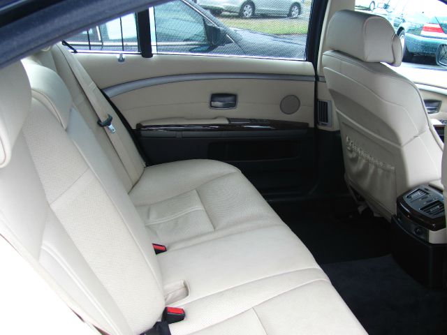 BMW 7 series 2007 photo 4