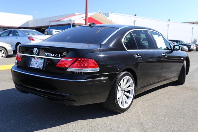 BMW 7 series 2007 photo 2