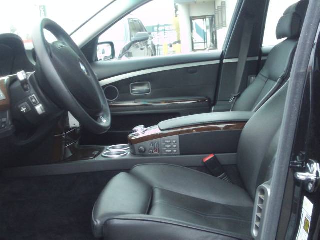 BMW 7 series 2008 photo 1