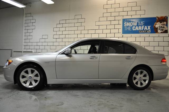 BMW 7 series 2008 photo 2