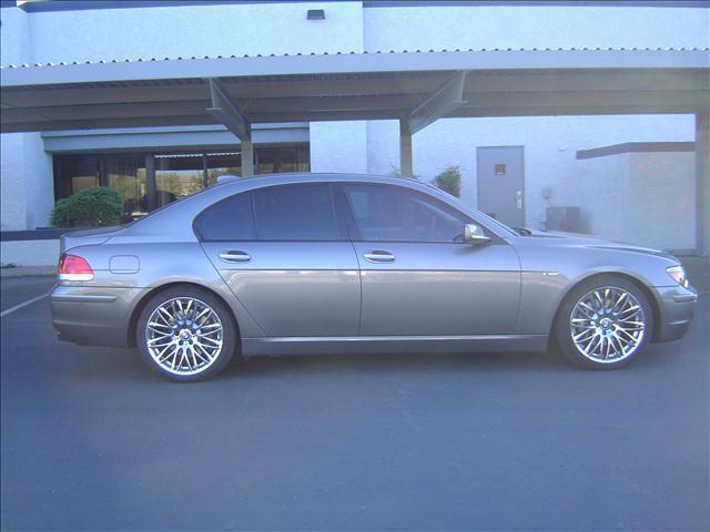 BMW 7 series 2008 photo 2