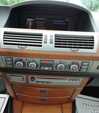 BMW 7 series 2008 photo 16