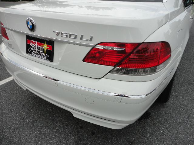 BMW 7 series 2008 photo 21