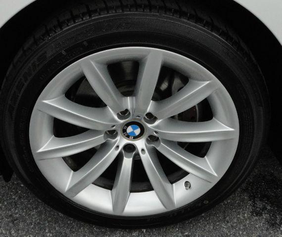 BMW 7 series 2008 photo 22