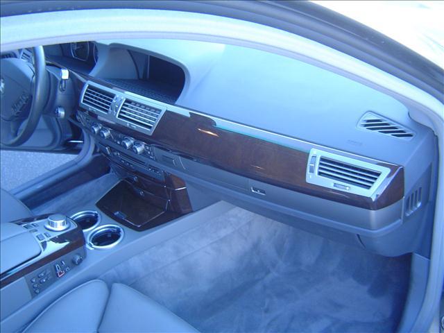 BMW 7 series 2008 photo 5