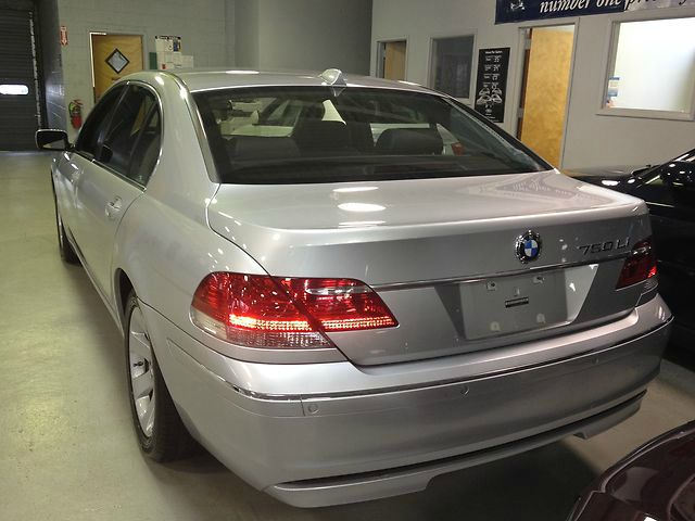 BMW 7 series 2008 photo 4