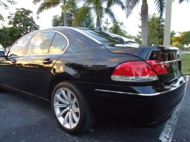 BMW 7 series 2008 photo 3