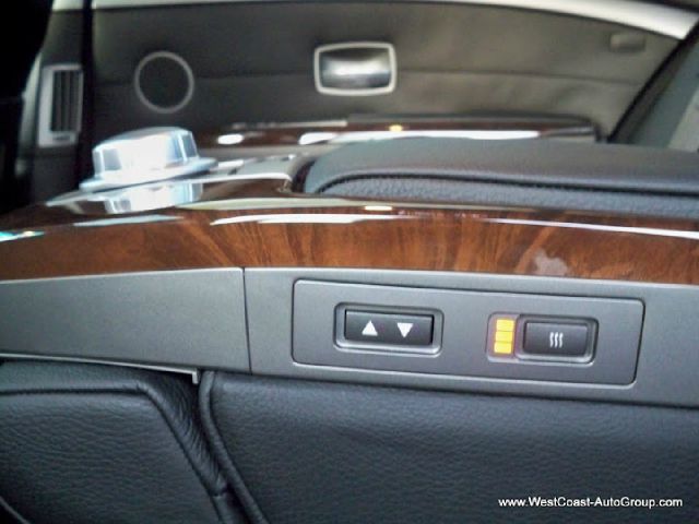 BMW 7 series 2008 photo 4