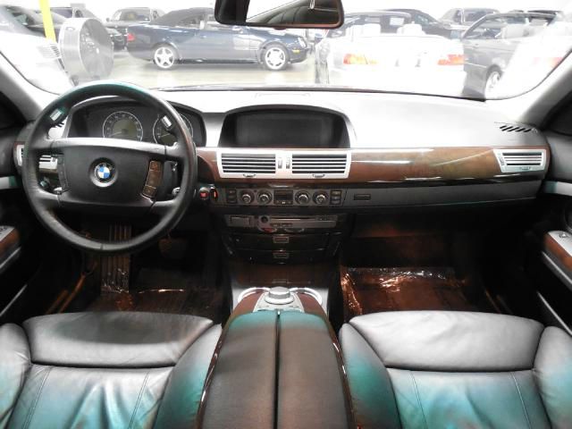 BMW 7 series 2008 photo 10