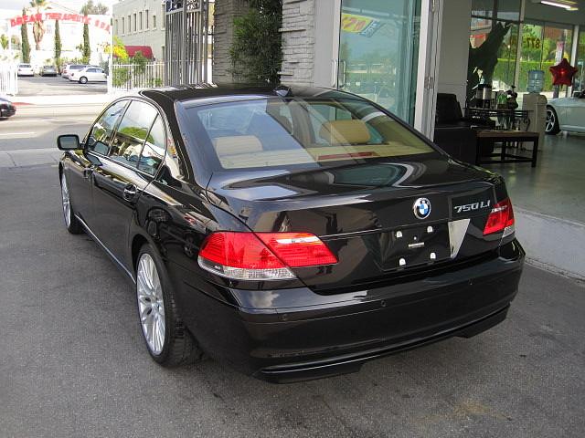 BMW 7 series 2008 photo 2