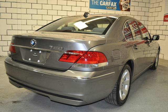 BMW 7 series 2008 photo 4