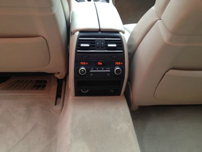 BMW 7 series 2009 photo 19